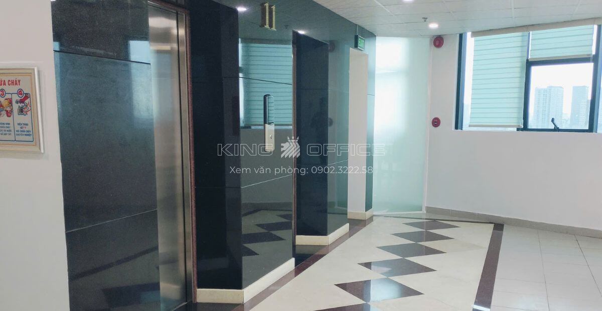 Thang máy tòa nhà K&M Building - Ung Văn Khiêm, Phường 25, Quận Bình Thạnh 