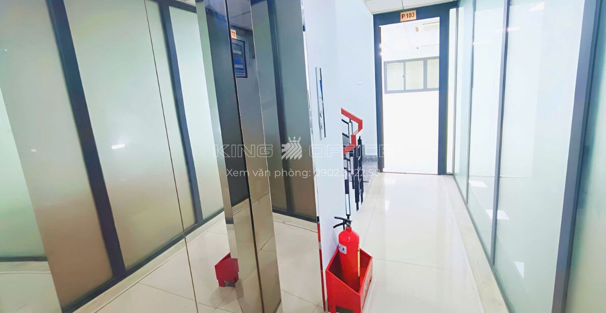 Trang thiết bị văn phòng K300 Office Building Tân Bình