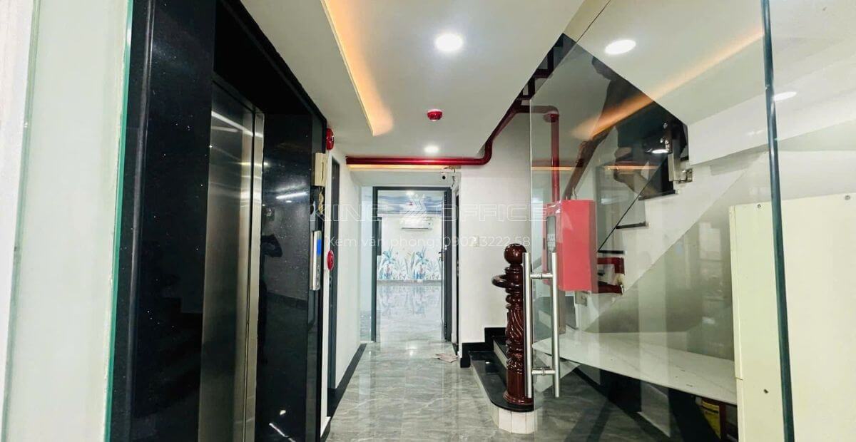Thang máy tòa nhà Thành Ngọc Building - Đào Duy Anh, Phường 9, Quận Phú Nhuận