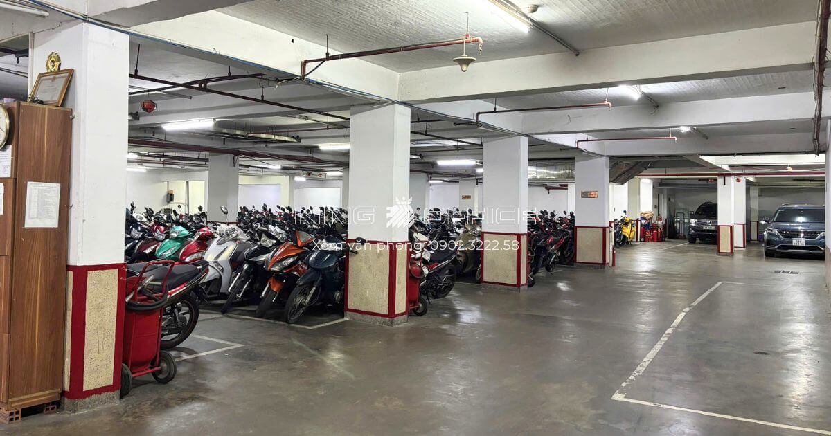 Bãi xe tòa nhà Giầy Việt Plaza Quận 3