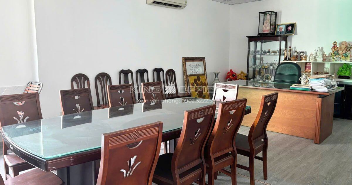 Phòng giám đốc Giầy Việt Plaza Quận 3