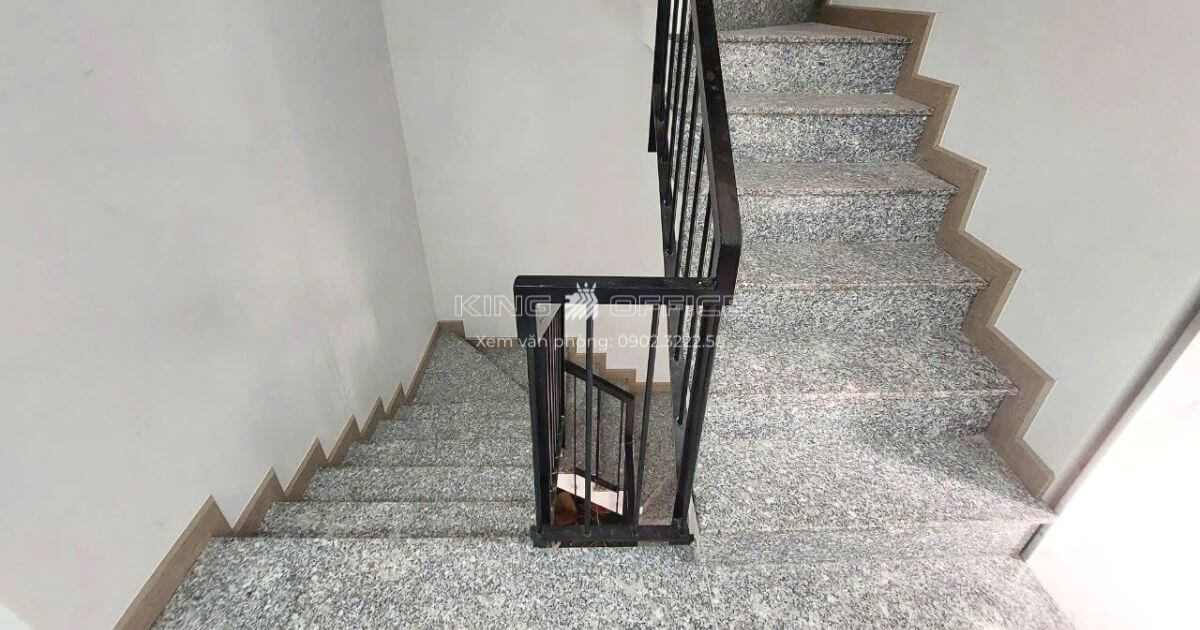 Thang bộ Phúc Khang Building Quận 3