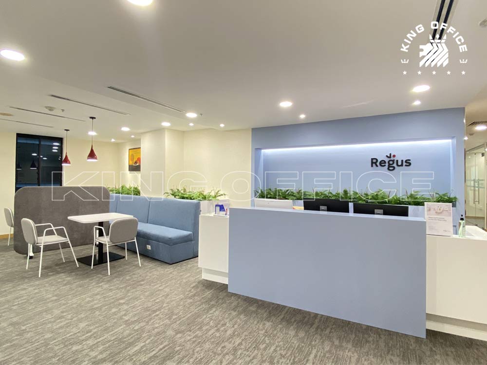 Lễ tân sang trọng của Regus bên trong tòa nhà Mê Linh Point Office