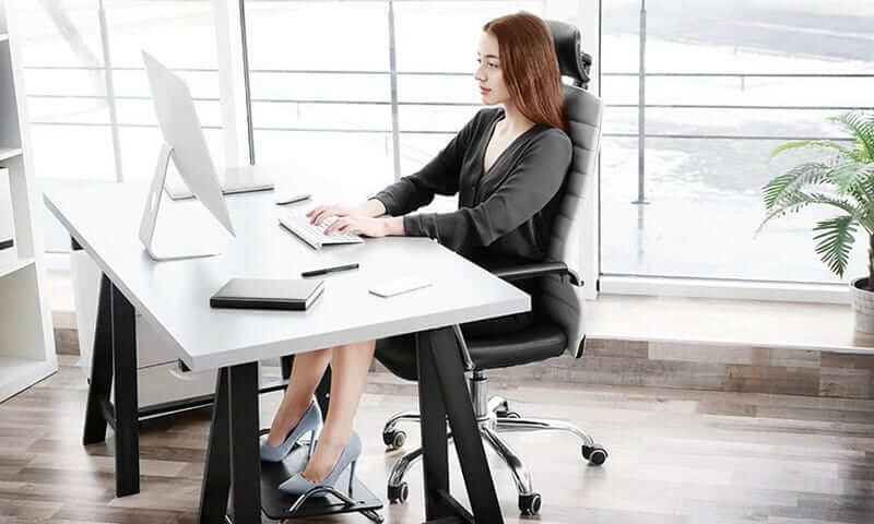 tầm quan trọng của tư thế ngồi chuẩn văn phòng