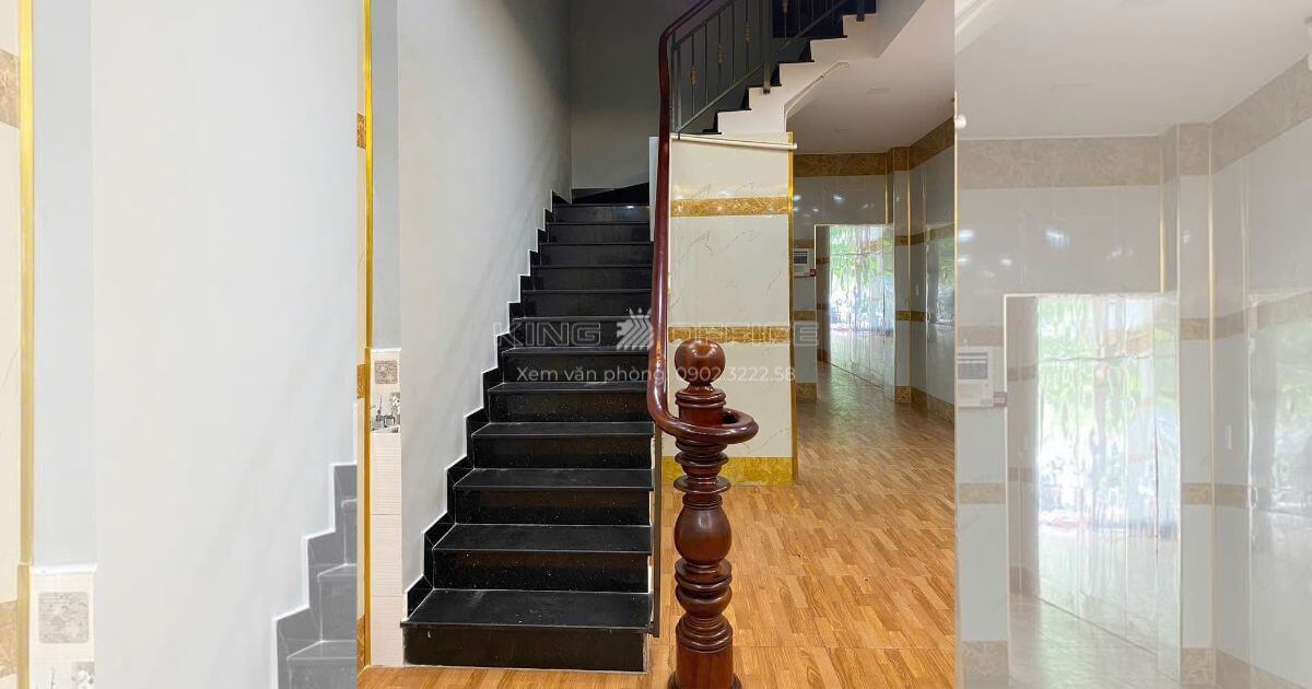 Thang bộ 163 Bến Vân Đồn Quận 4