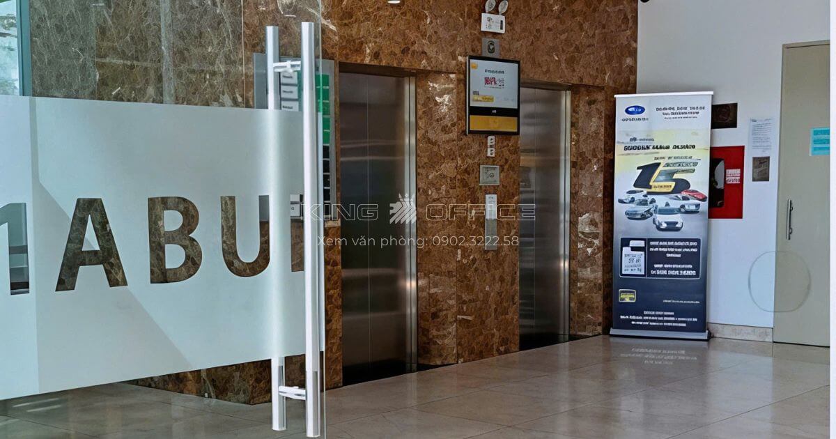 Thang máy tòa nhà 1A Building Phạm Ngọc Thạch